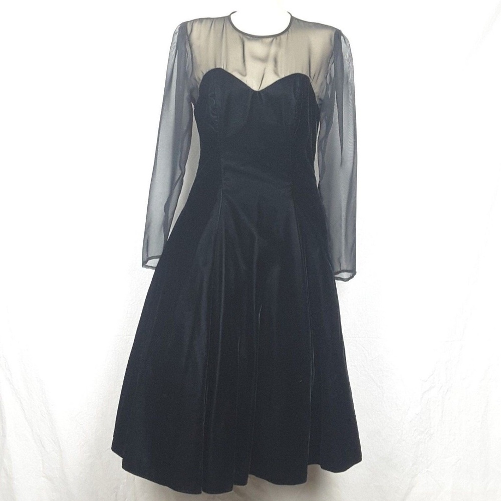 Vintage 1960s Black Velvet Fit & Flair Dress